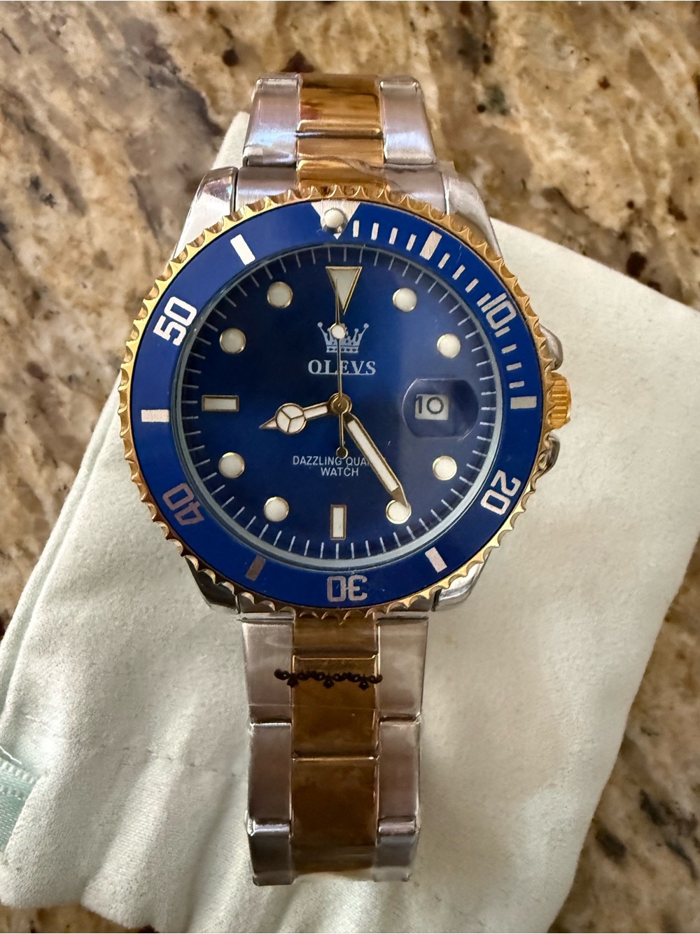 OLEVS Blue and Gold Dazzling Quartz Watch